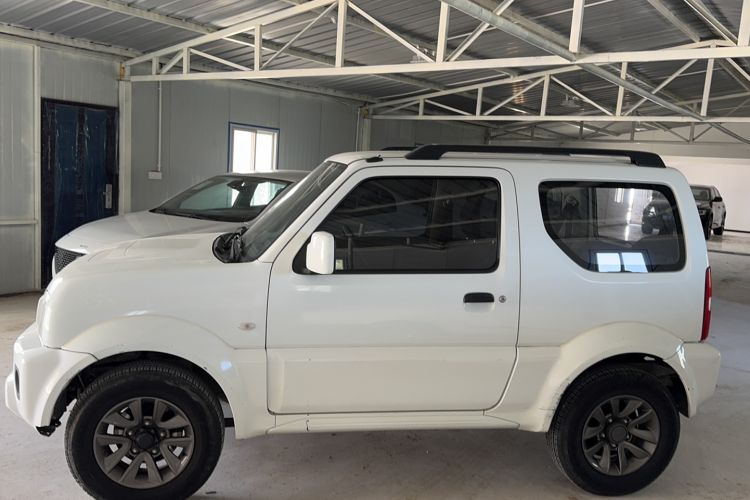 Used Suzuki Jimny 2015 1.3 AT JLX Exterior 4