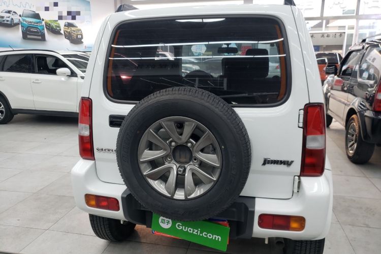 Used Suzuki Jimny 2015 1.3 AT JLX Exterior 4
