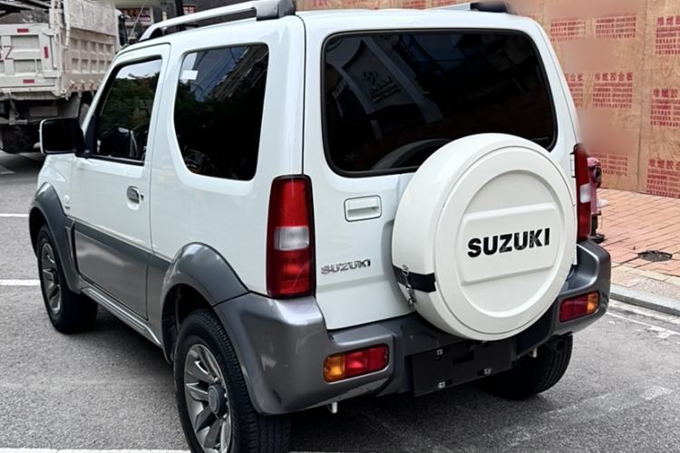 Used Suzuki Jimny 2015 1.3 AT Mode3 Navigation Edition Exterior 4