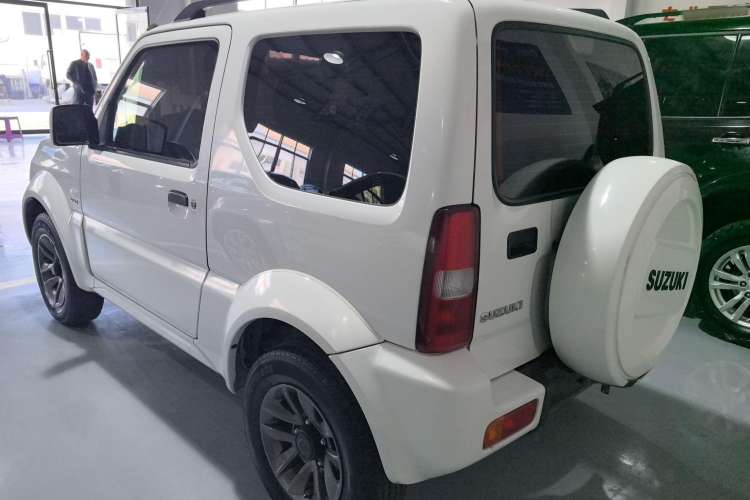 Used Suzuki Jimny 2015 1.3 AT JLX Exterior 5