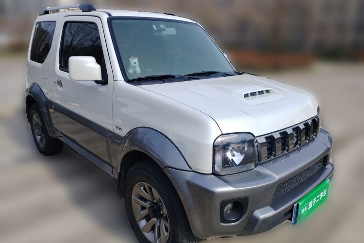 Used Suzuki Jimny 2015 1.3 AT Mode3 Navigation Edition Front Right 45 Deg