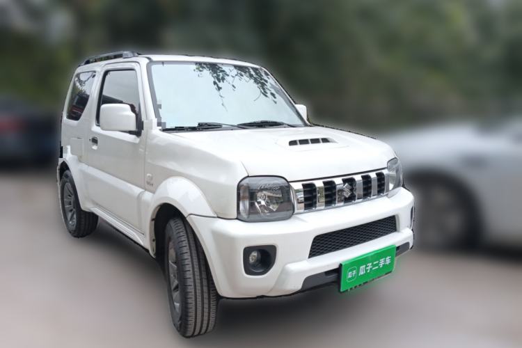 Used Suzuki Jimny 2015 1.3 AT JLX Front Right 45 Deg