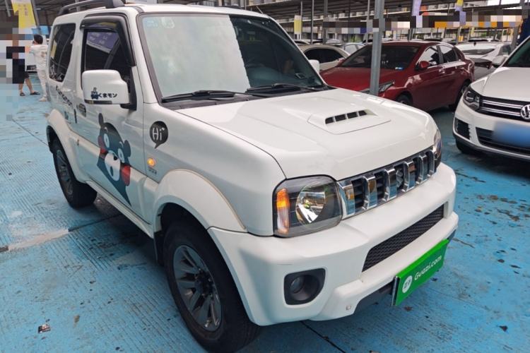 Used Suzuki Jimny 2015 1.3 AT JLX Front Right 45 Deg