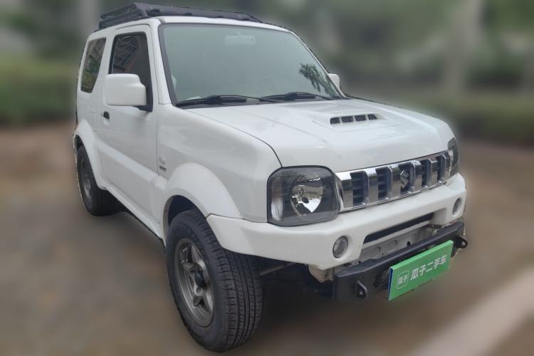 Used Suzuki Jimny 2015 1.3 AT JLX Front Right 45 Deg
