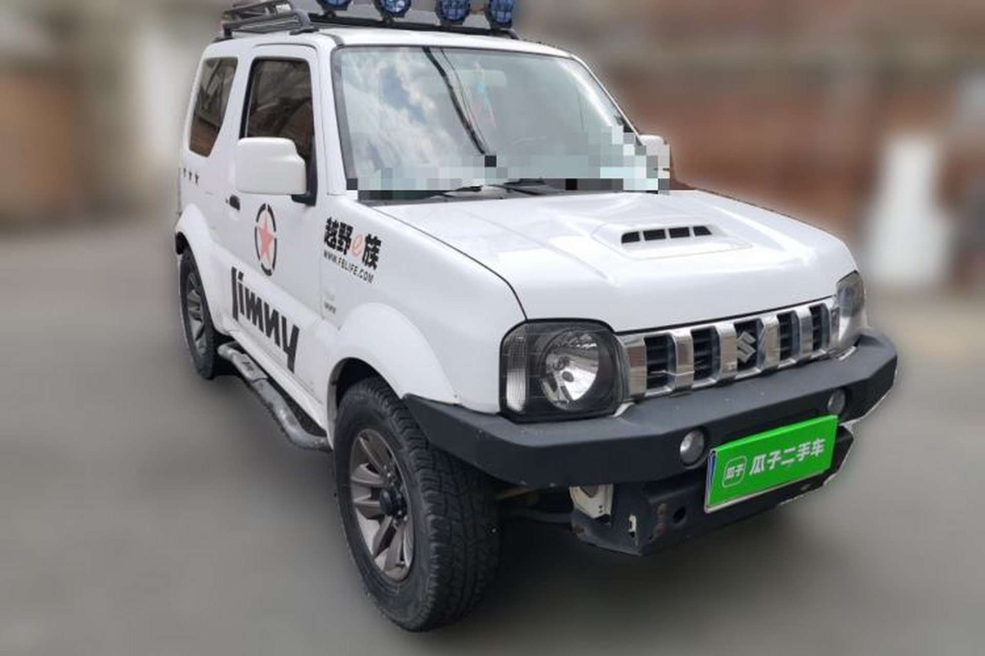 Used Suzuki Jimny 2015 1.3 AT JLX Front Right 45 Deg