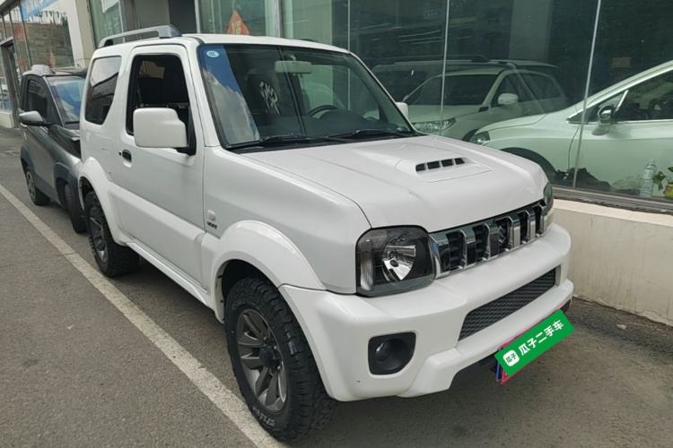 Used Suzuki Jimny 2015 1.3 AT JLX Front Right 45 Deg
