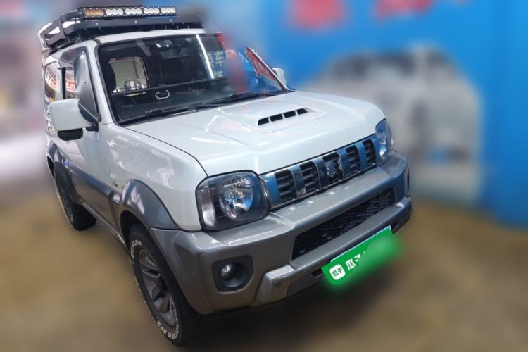 Used Suzuki Jimny 2015 1.3 AT Mode3 Navigation Edition Front Right 45 Deg