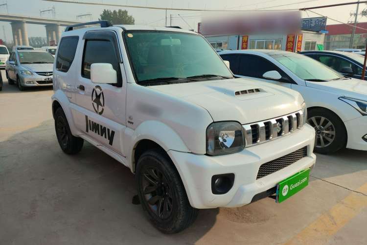 Used Suzuki Jimny 2015 1.3 AT JLX Front Right 45 Deg