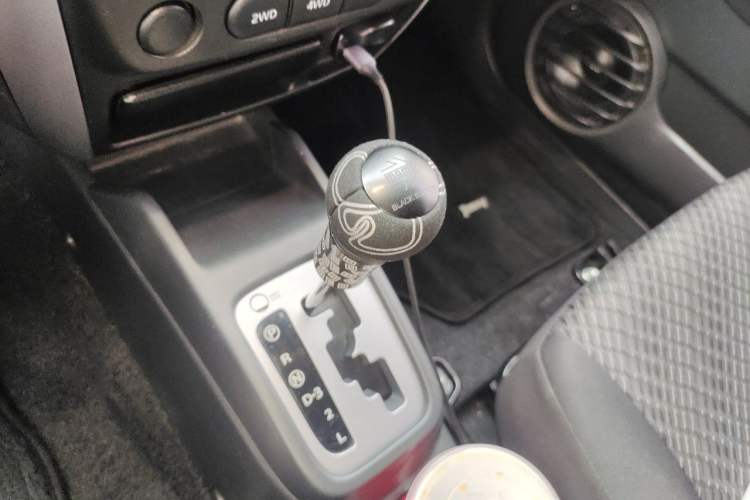 Used Suzuki Jimny 2015 1.3L AT JLX Navigation Edition Gear Lever