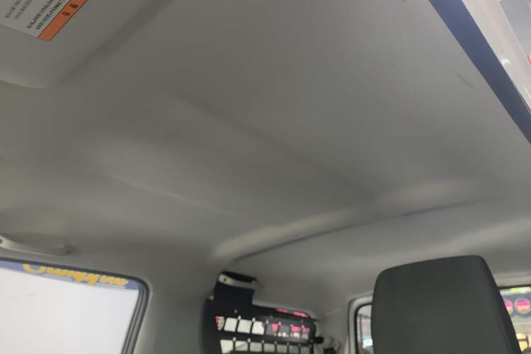 Used Suzuki Jimny 2015 1.3 MT JLX Headliner
