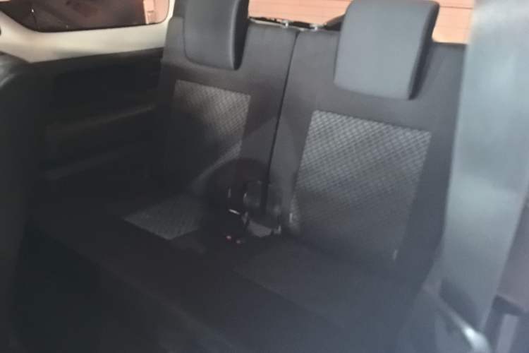 Used Suzuki Jimny 2015 1.3 AT JLX Interior 1