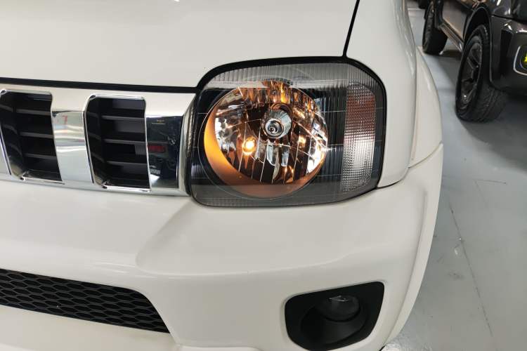 Used Suzuki Jimny 2015 1.3 MT JLX Left Front Headlight