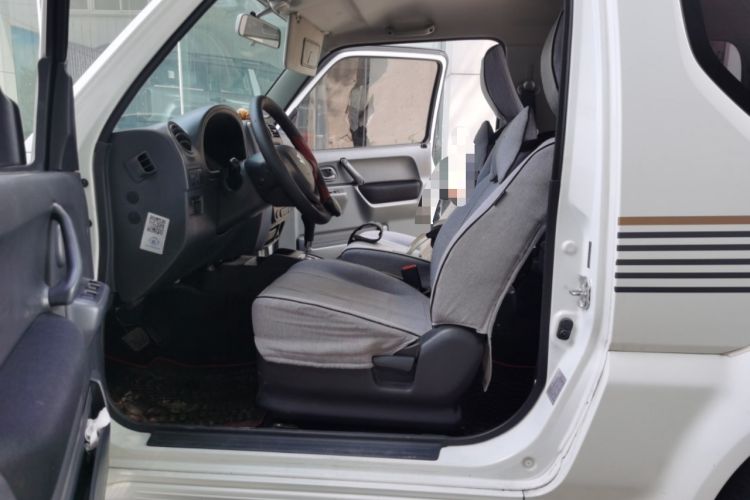 Used Suzuki Jimny 2015 1.3L AT JLX Navigation Edition Left Front Seat