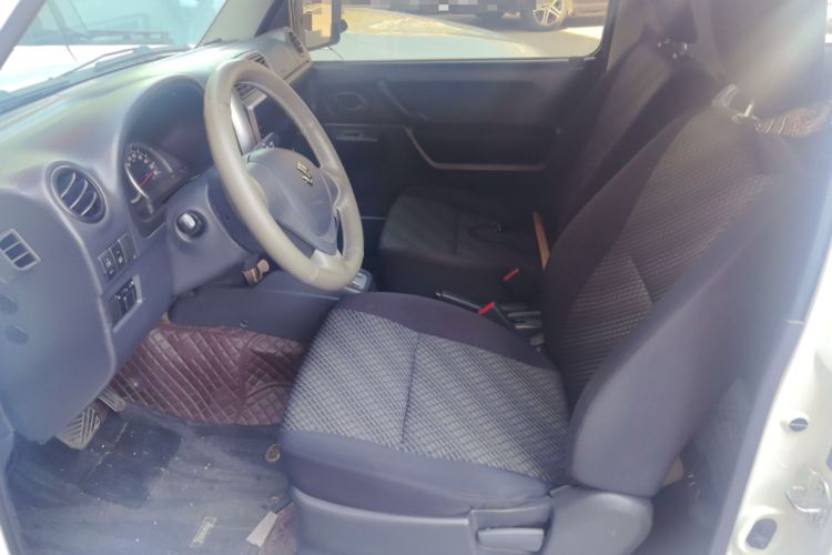 Used Suzuki Jimny 2015 1.3 AT JLX Left Front Seat