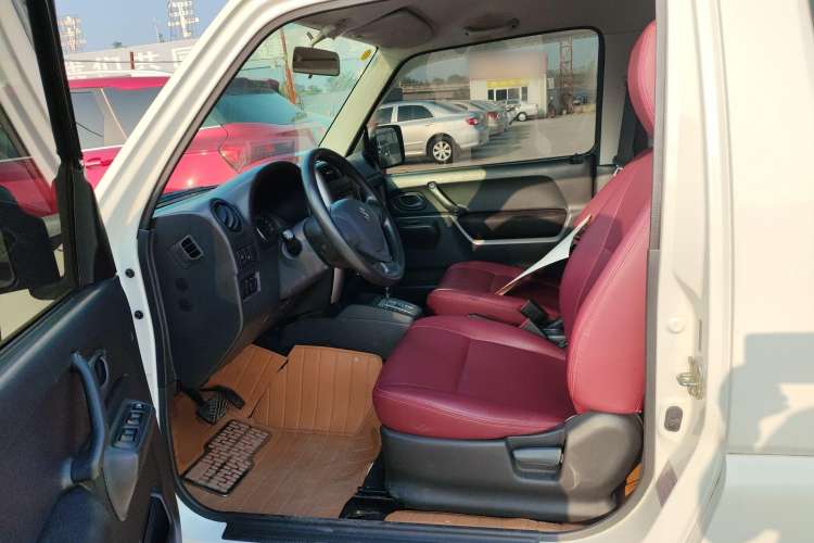 Used Suzuki Jimny 2015 1.3 AT JLX Left Front Seat
