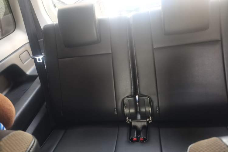 Used Suzuki Jimny 2015 1.3 AT Mode3 Navigation Edition Left Rear Seat