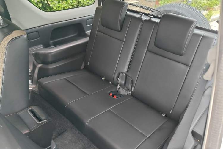 Used Suzuki Jimny 2015 1.3 AT Mode3 Navigation Edition Left Rear Seat