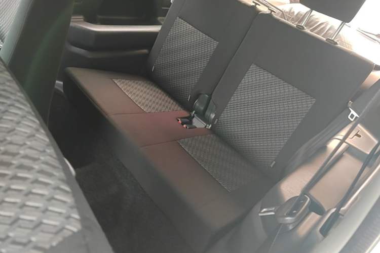 Used Suzuki Jimny 2015 1.3 AT JLX Left Rear Seat