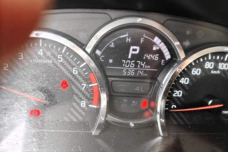 Used Suzuki Jimny 2015 1.3 AT Mode3 Navigation Edition Odometer Close Up
