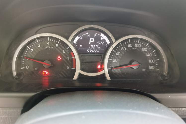 Used Suzuki Jimny 2015 1.3L AT JLX Navigation Edition Odometer Close Up