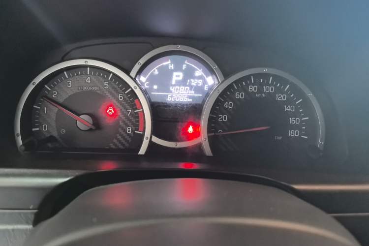 Used Suzuki Jimny 2015 1.3 AT JLX Odometer Close Up