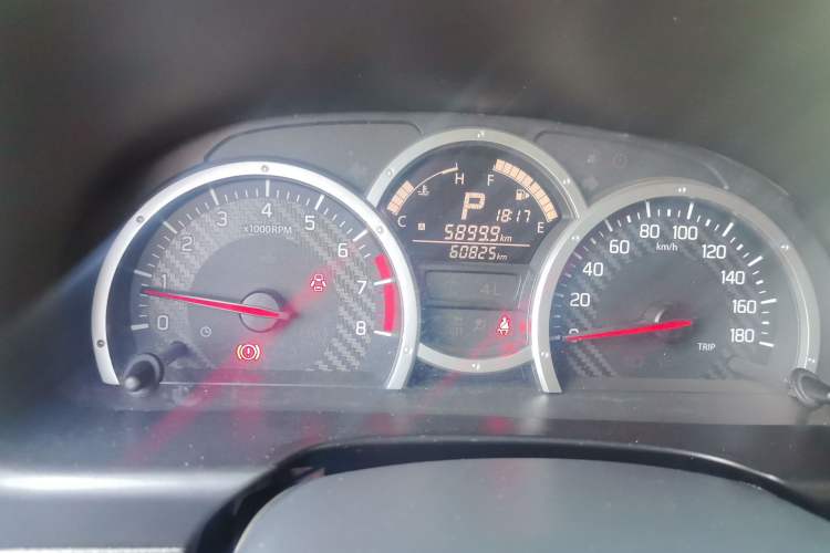 Used Suzuki Jimny 2015 1.3 AT JLX Odometer Close Up