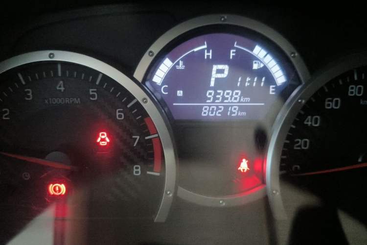 Used Suzuki Jimny 2015 1.3 AT JLX Odometer Close Up