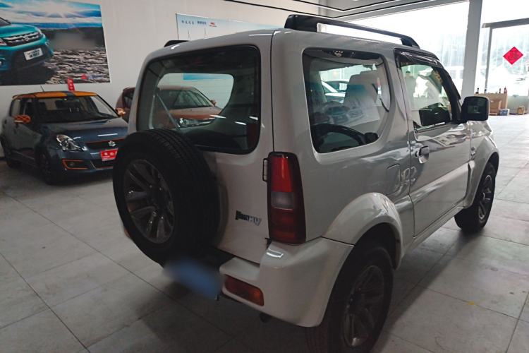 Used Suzuki Jimny 2015 1.3 MT JLX Rear Right 45 Deg