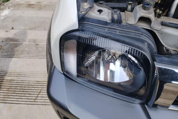 Used Suzuki Jimny 2015 1.3 AT Mode3 Navigation Edition Right Front Headlight