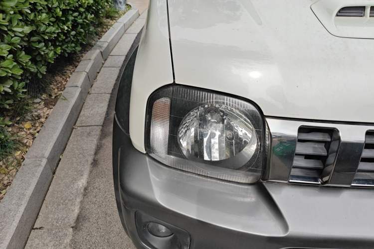 Used Suzuki Jimny 2015 1.3 AT Mode3 Navigation Edition Right Front Headlight
