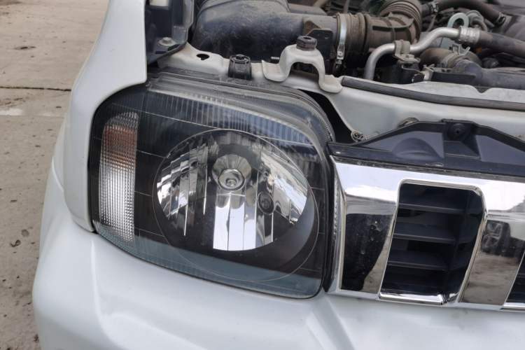 Used Suzuki Jimny 2015 1.3L AT JLX Navigation Edition Right Front Headlight