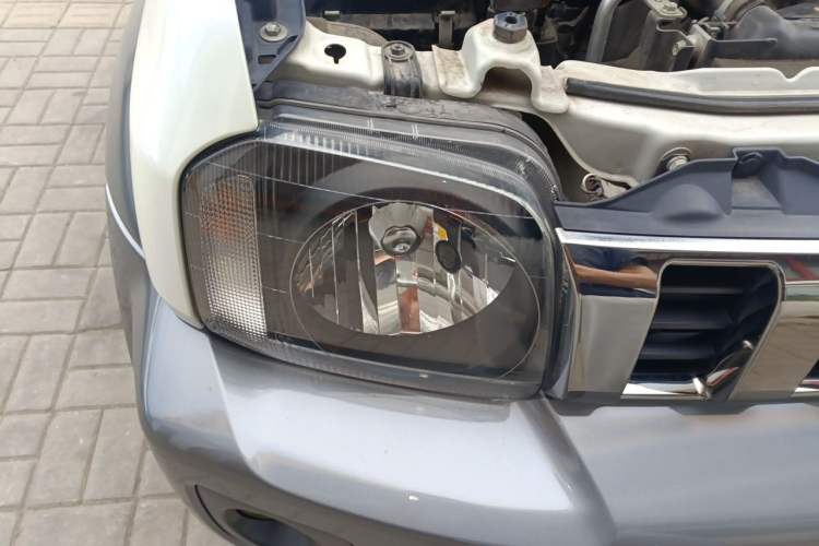 Used Suzuki Jimny 2015 1.3 AT Mode3 Navigation Edition Right Front Headlight
