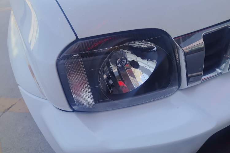 Used Suzuki Jimny 2015 1.3 AT JLX Right Front Headlight