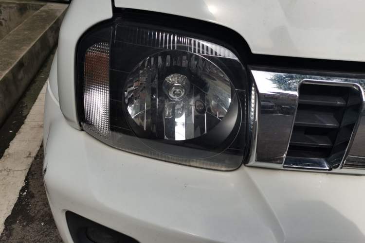 Used Suzuki Jimny 2015 1.3 AT JLX Right Front Headlight