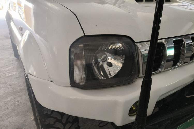 Used Suzuki Jimny 2015 1.3 AT JLX Right Front Headlight
