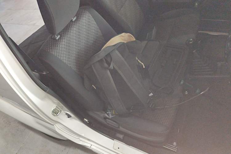 Used Suzuki Jimny 2015 1.3 MT JLX Right Front Seat