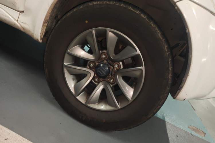 Used Suzuki Jimny 2015 1.3 AT JLX Right Front Wheel Hub