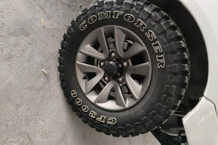 Used Suzuki Jimny 2015 1.3 AT JLX Right Front Wheel Hub