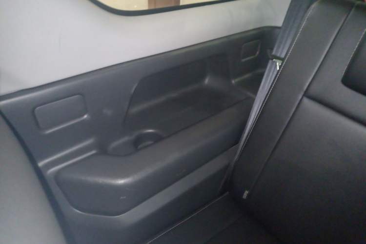Used Suzuki Jimny 2015 1.3 AT Mode3 Navigation Edition Right Rear Door Interior