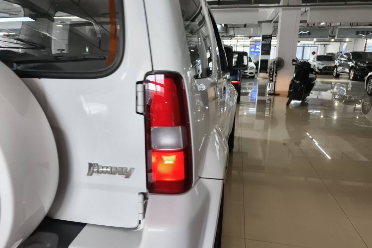 Used Suzuki Jimny 2015 1.3L AT JLX Navigation Edition Right Rear Taillight