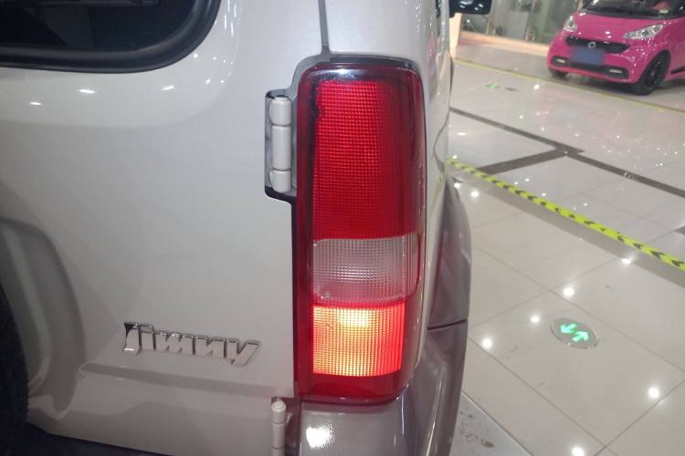 Used Suzuki Jimny 2015 1.3 AT Mode3 Navigation Edition Right Rear Taillight
