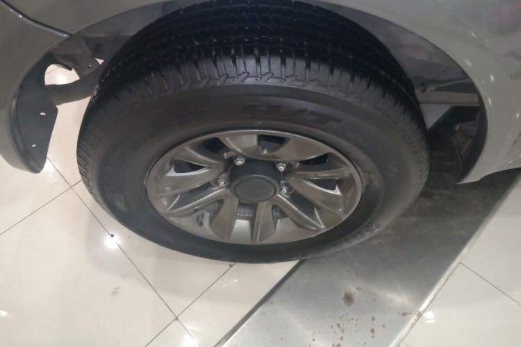 Used Suzuki Jimny 2015 1.3 AT Mode3 Navigation Edition Right Rear Wheel Hub