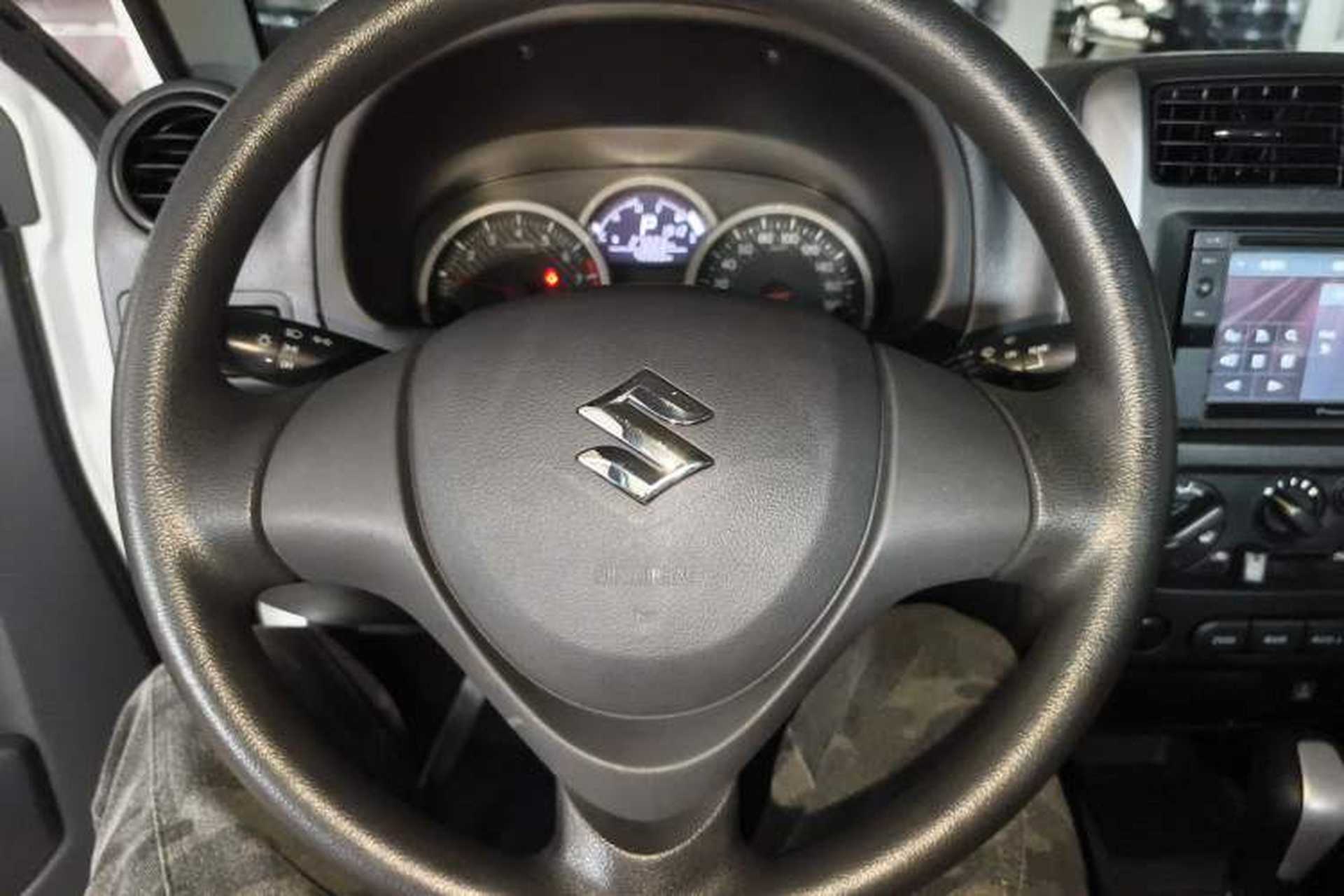 Used Suzuki Jimny 2015 1.3L AT JLX Navigation Edition Steering Wheel