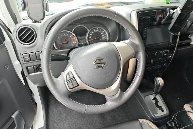 Used Suzuki Jimny 2015 1.3 AT Mode3 Navigation Edition Steering Wheel