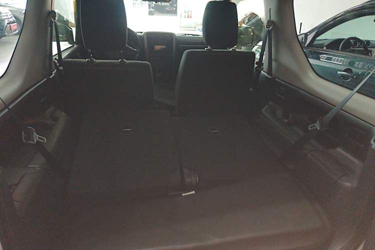 Used Suzuki Jimny 2015 1.3 MT JLX Trunk