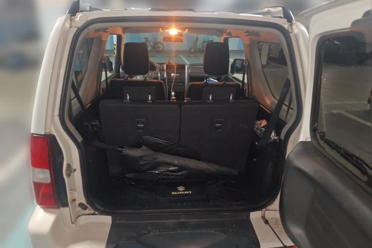 Used Suzuki Jimny 2015 1.3 AT JLX Trunk