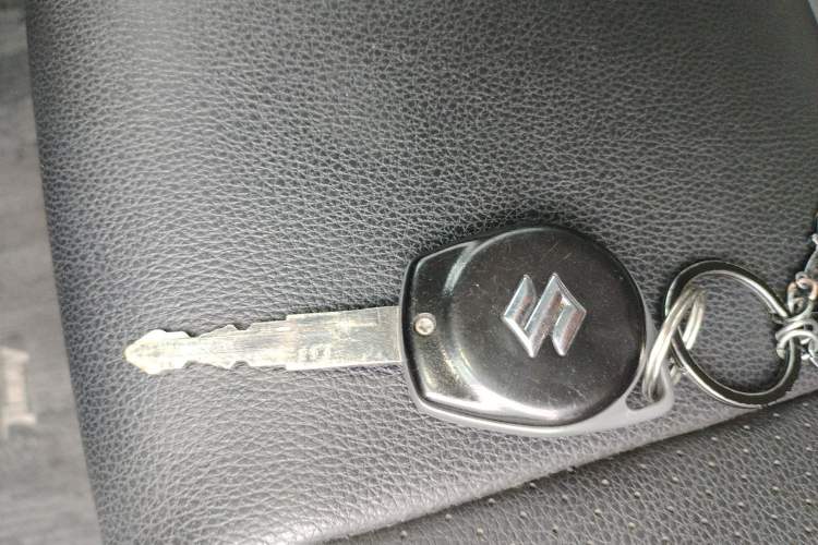 Used Suzuki Jimny 2015 1.3 AT Mode3 Navigation Edition Vehicle Key