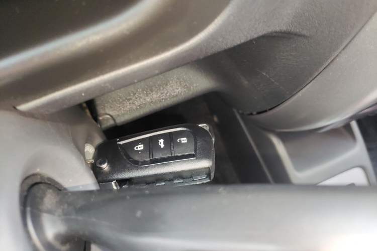 Used Suzuki Jimny 2015 1.3L AT JLX Navigation Edition Vehicle Key