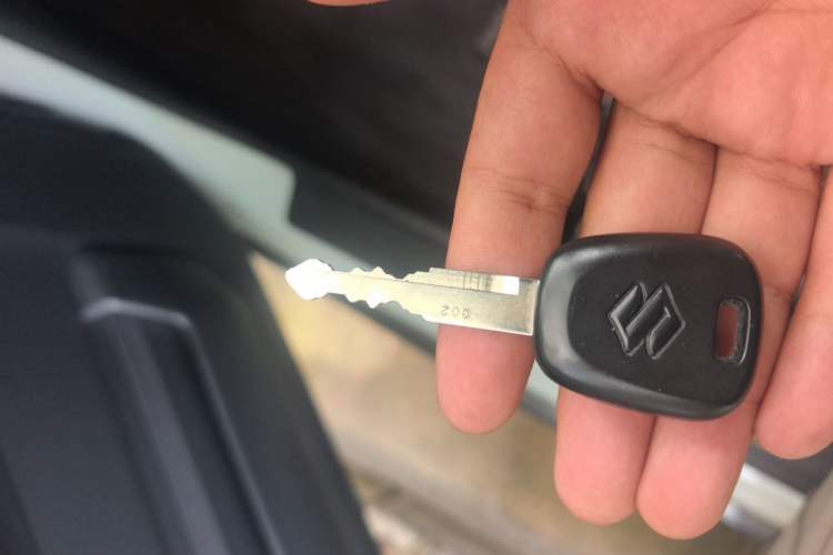 Used Suzuki Jimny 2015 1.3 AT Mode3 Navigation Edition Vehicle Key