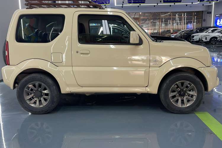 Used Suzuki Jimny 2015 1.3 AT JLX Exterior 2